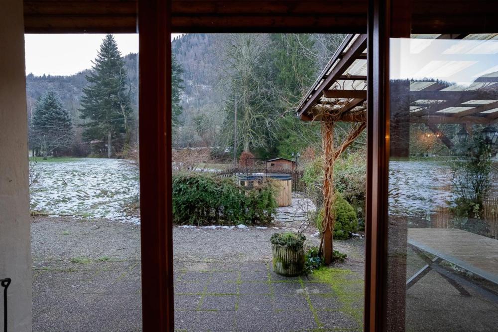 La Maison Des Jolicoeurs Saint-Christophe-sur-Guiers Kültér fotó